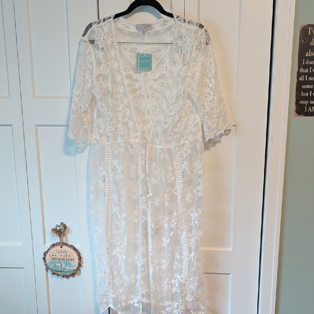 Hayden Los Angeles White Lace Overlay